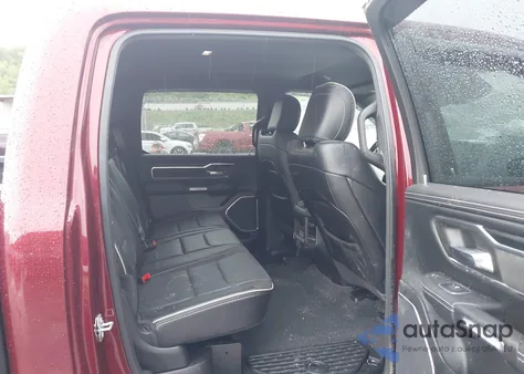 2023 Ram 1500 Laramie 4X4 5'7 Box z USA, uszkodzony, nr VIN 1C6SRFJT2PN588238